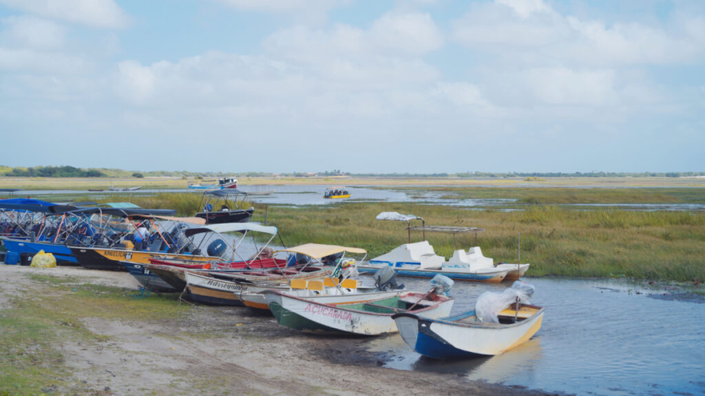 アメリカ湖へ向かうボート乗り場